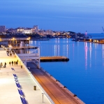 France, Bouches du Rhone (13), Marseille, 2e arrondissement, Zone Euromediterranee, quartier La Joliette, quai Lazaret, les Terrasses du Port
