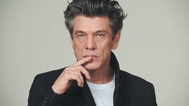 <span class="entry-title-primary">MARC LAVOINE</span> <span class="entry-subtitle">FOREVER YOUNG !</span>