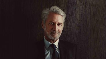 <span class="entry-title-primary">Antoine de Caunes</span> <span class="entry-subtitle">Éternel iconoclaste ! </span>